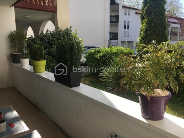 A louer APPARTEMENT T2 51 M2 TERRASSE  SAINT PIERRE D IRUBE
