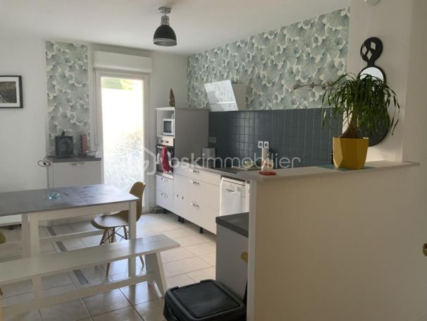 A louer APPARTEMENT T2 51 M2 TERRASSE  SAINT PIERRE D IRUBE