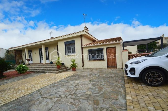 A louer MAISON  4 PIECES 116 M2 BORD DE MER SAINT LAURENT DE LA SALANQUE