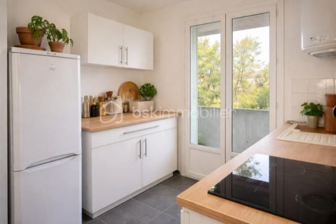 A louer APPARTEMENT T4 74 M2  ALES