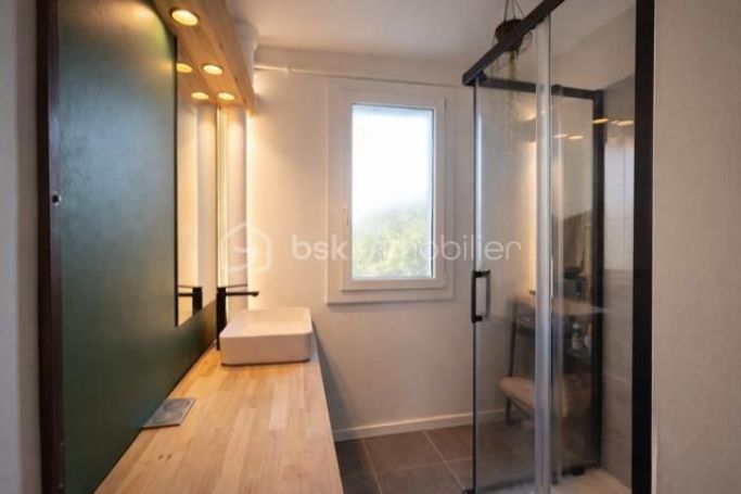 A louer APPARTEMENT T4 74 M2  ALES