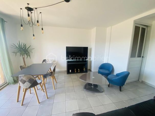 A louer APPARTEMENT T3 62 M2 PLAGE à PIED SIX FOURS LES PLAGES