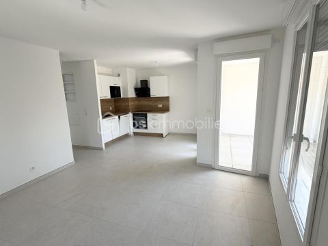 A louer APPARTEMENT DE PRESTIGE T2 52 M2 BORD DE MER CAVALAIRE SUR MER