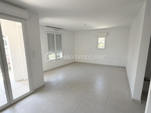 A louer APPARTEMENT DE PRESTIGE T2 52 M2 BORD DE MER CAVALAIRE SUR MER