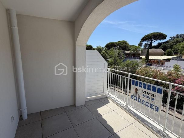 A louer APPARTEMENT DE PRESTIGE T2 52 M2 BORD DE MER CAVALAIRE SUR MER