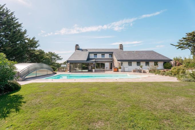 A louer MAISON  8 PIECES 270 M2 BORD DE MER BADEN