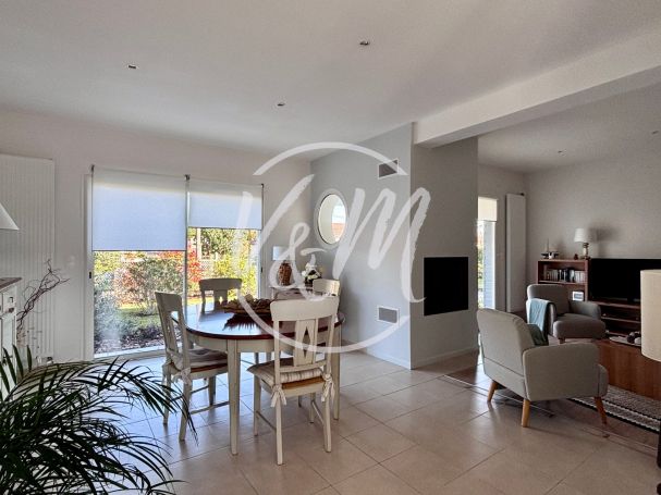 A louer MAISON 4 PIECES 89 M2 BORD DE MER LANTON