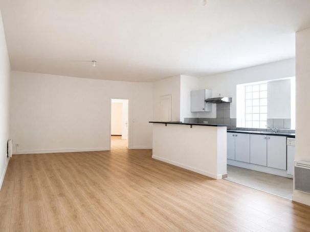 A louer APPARTEMENT T3 70 M2 BORD DE MER NARBONNE