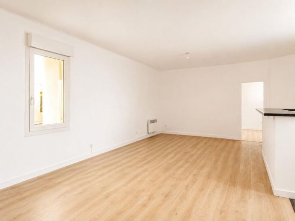 A louer APPARTEMENT T3 70 M2 BORD DE MER NARBONNE