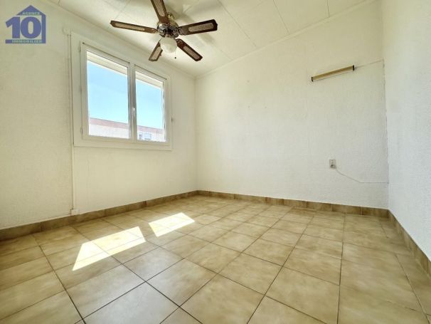 A louer APPARTEMENT T2 27 M2 TERRASSE PLAGE à PIED VALRAS PLAGE