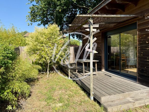 A vendre MAISON  CONTEMPORAINE BORD DE MER LEGE CAP FERRET