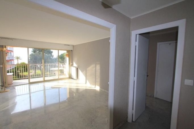 A louer APPARTEMENT T3 70 M2 VUE MER CAGNES SUR MER