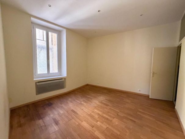 A louer APPARTEMENT T2 51 M2 BORD DE MER NICE