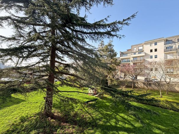 A louer APPARTEMENT T3 60 M2  NANTES