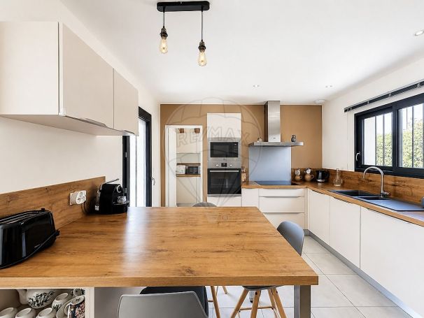 A louer MAISON  CONTEMPORAINE  NIMES