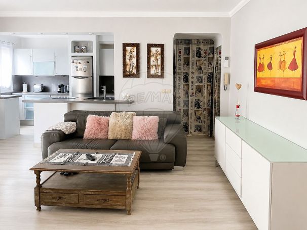 A louer APPARTEMENT T3 61 M2 TERRASSE BORD DE MER SAINT LAURENT DU VAR