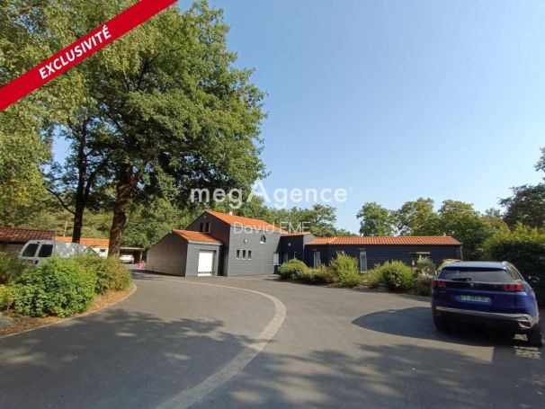 A louer MAISON  9 PIECES 192 M2 BORD DE MER SAINT GILLES CROIX DE VIE