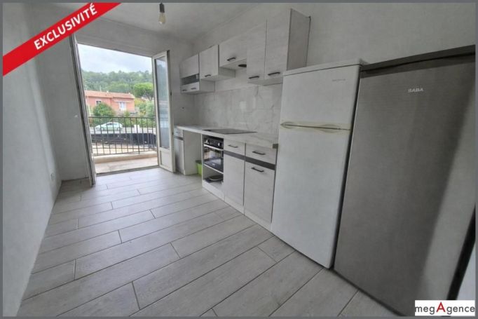 A louer APPARTEMENT T3 60 M2  LE LUC