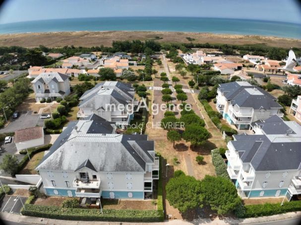 A louer APPARTEMENT T3 55 M2 TERRASSE BORD DE MER SAINT GILLES CROIX DE VIE