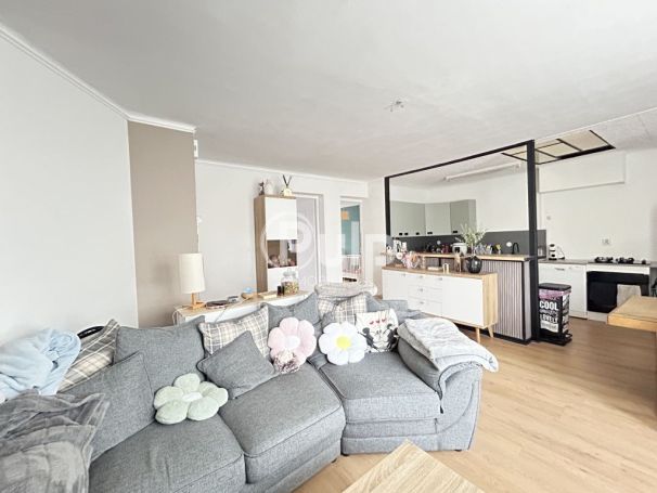 A louer APPARTEMENT DUPLEX T4 67 M2  WINGLES