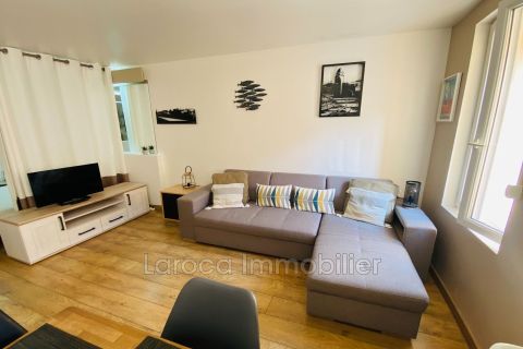A louer STUDIO  37 M2 BORD DE MER PORT VENDRES Centre-ville