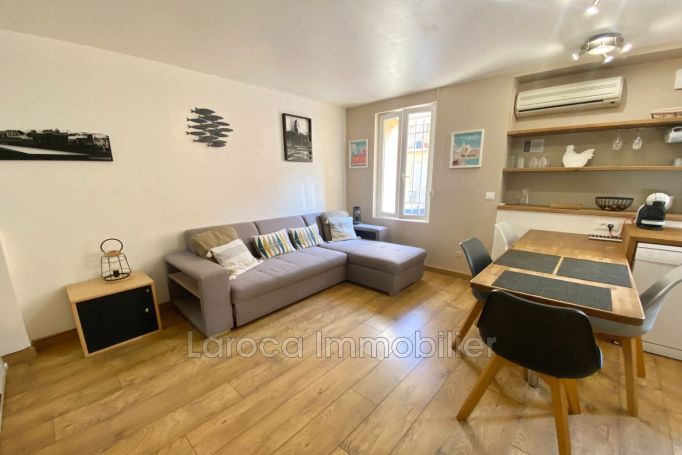 A louer STUDIO  37 M2 BORD DE MER PORT VENDRES Centre-ville