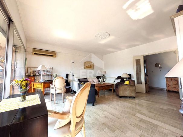 A louer APPARTEMENT T2 60 M2 BORD DE MER CAGNES SUR MER