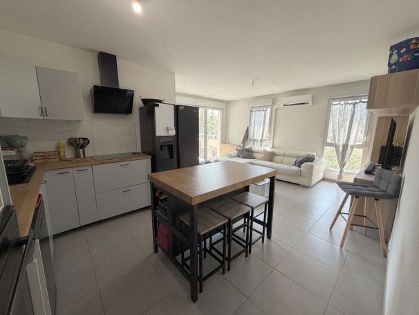 A louer APPARTEMENT T4 79 M2  MARSEILLE 13EME