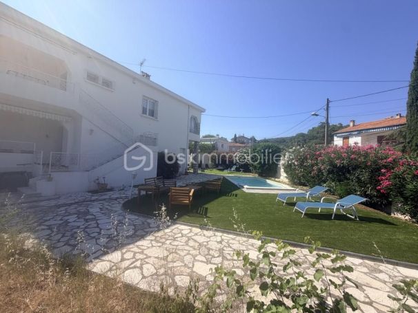A louer MAISON  6 PIECES 205 M2  LA VALETTE DU VAR