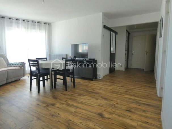 A louer APPARTEMENT T3 68 M2  REZE
