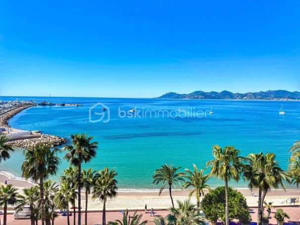 A louer APPARTEMENT DE PRESTIGE T3 89 M2 TERRASSE VUE MER CANNES