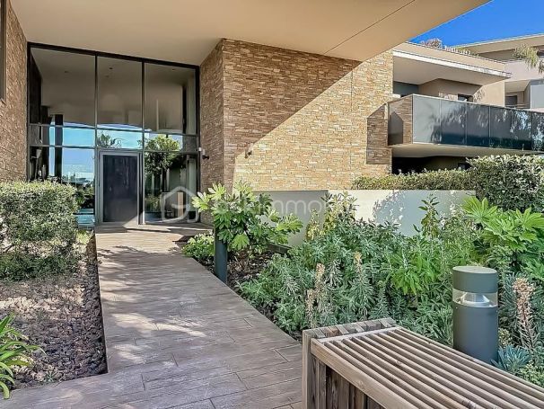 A louer APPARTEMENT T2 45 M2 TERRASSE BORD DE MER PEROLS