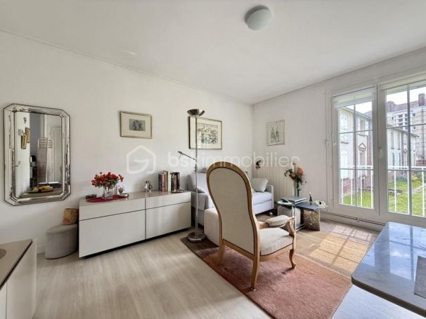 A louer APPARTEMENT T3 49 M2  AMIENS