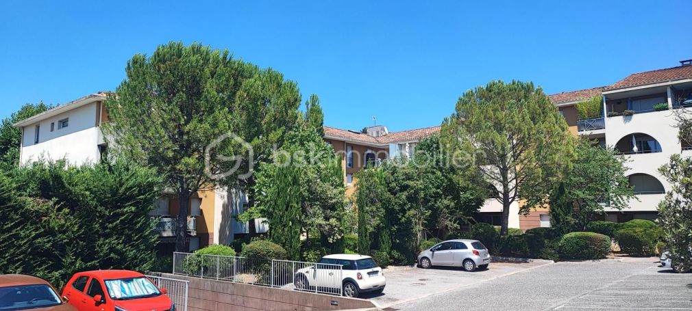A louer APPARTEMENT NEUF T3 76 M2 TERRASSE  BRIGNOLES