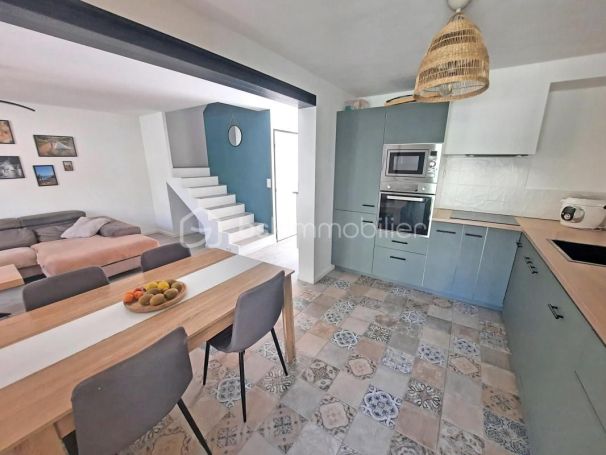 A louer MAISON  4 PIECES 82 M2  FAYENCE