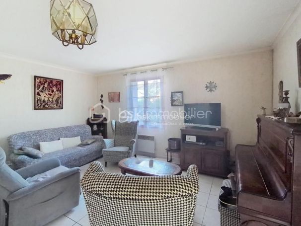 A louer MAISON  5 PIECES 88 M2  SAINT GELY DU FESC