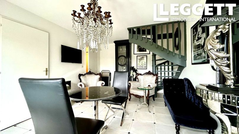 A louer APPARTEMENT DUPLEX DE PRESTIGE T3 45 M2 BORD DE MER DEAUVILLE