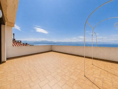 A louer APPARTEMENT DE PRESTIGE T5 129 M2 TERRASSE VUE MER AJACCIO