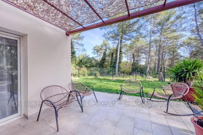 A louer MAISON  5 PIECES 140 M2  GREASQUE