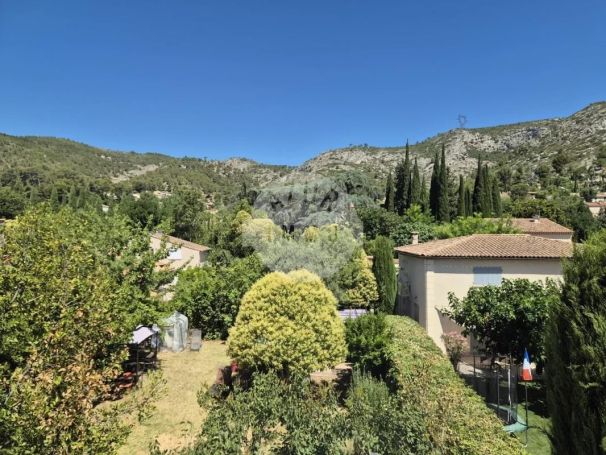 A louer APPARTEMENT DUPLEX T5 130 M2 ROQUEVAIRE