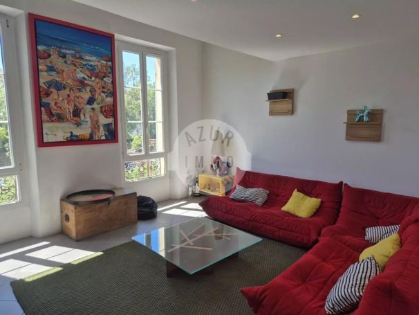 A louer APPARTEMENT DUPLEX T5 130 M2 ROQUEVAIRE