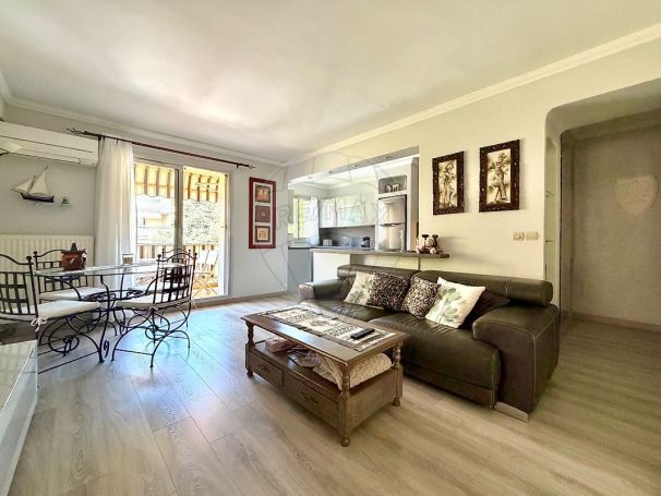 A louer APPARTEMENT T3 61 M2 TERRASSE BORD DE MER SAINT LAURENT DU VAR