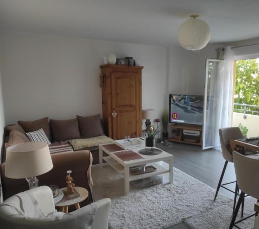 A louer APPARTEMENT T2 49 M2 TERRASSE  SAINT JEAN D ANGELY