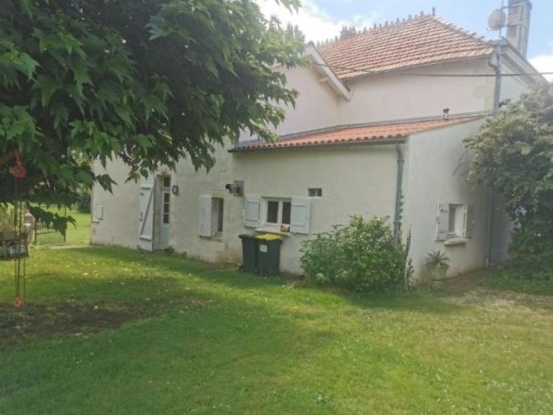 A vendre MAISON  DE MAîTRE  LE GUA