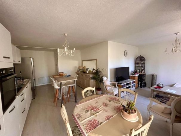 A louer APPARTEMENT NEUF T4 76 M2 TERRASSE BORD DE MER FREJUS