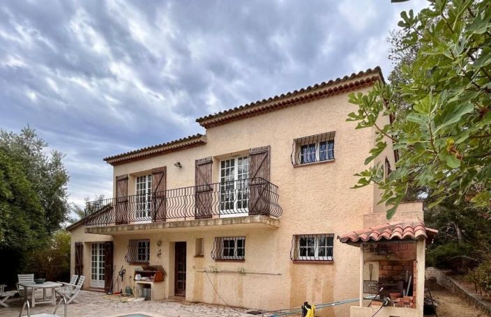A vendre MAISON  5 PIECES 164 M2 VUE MER FREJUS