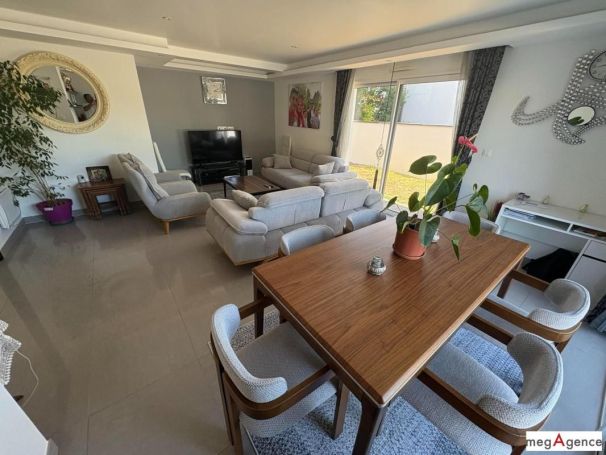 A louer MAISON  CONTEMPORAINE  CLISSON