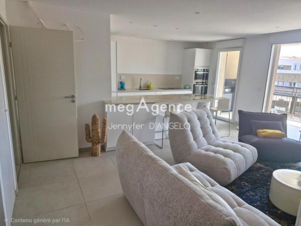 A louer APPARTEMENT T3 65 M2 TERRASSE BORD DE MER SANARY SUR MER