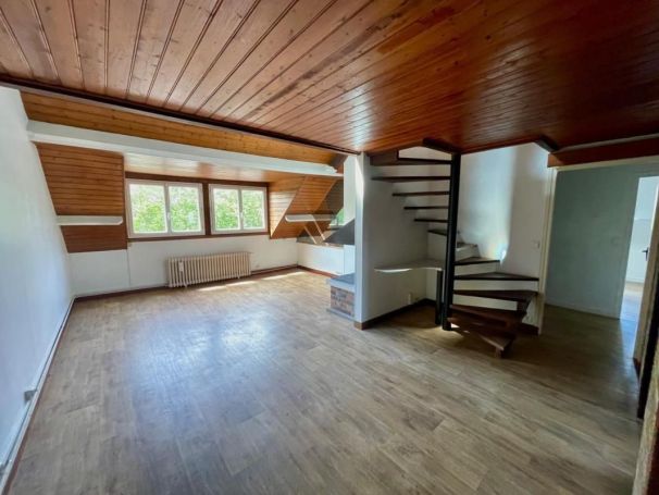 A louer APPARTEMENT T5 92 M2 BORD DE MER DIEPPE