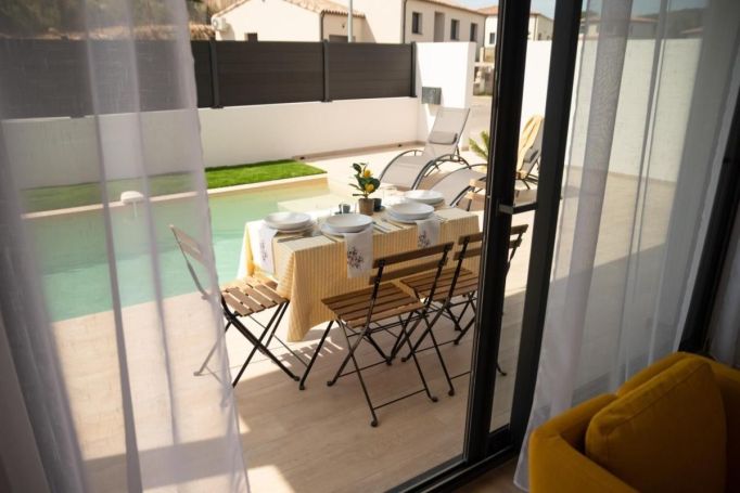 A vendre MAISON  4 PIECES 110 M2 BORD DE MER NARBONNE